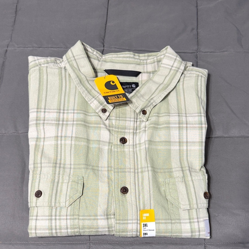 Carhartt short sleeved button down. NWT. Size 3XL
